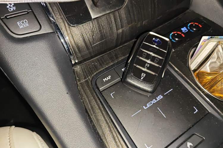 Used Lexus LM 2020 300h Four-Seat Grand Edition