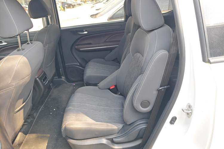 Used GAC Trumpchi M6 2023 PRO 270T DCT Elite Edition Left Rear Seat