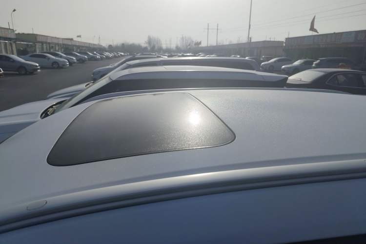 Used Geely Auto Emgrand X7 Sport 2026 Model 1.5TD Aspirational Roof