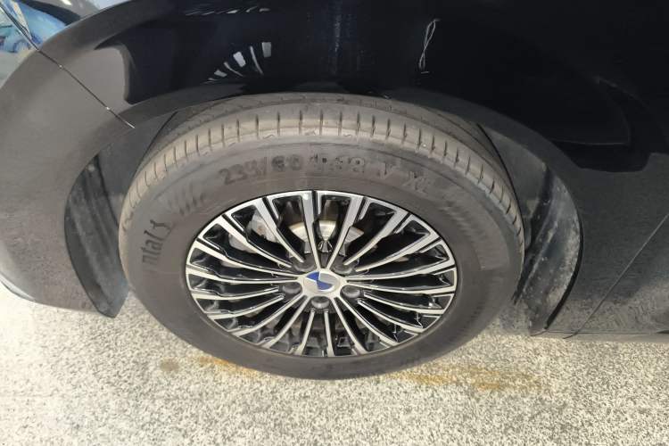 Used Denza D9 2024 DM-i 1050 Luxury Model