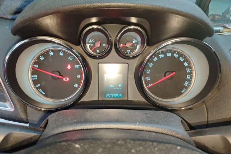 Used Buick Encore 2015 1.4T Automatic Two-Wheel Drive Urban Elite Version