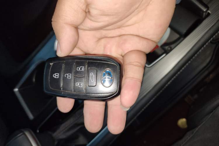 Used Toyota SIENNA 2021 2.5L Hybrid Ultimate Edition