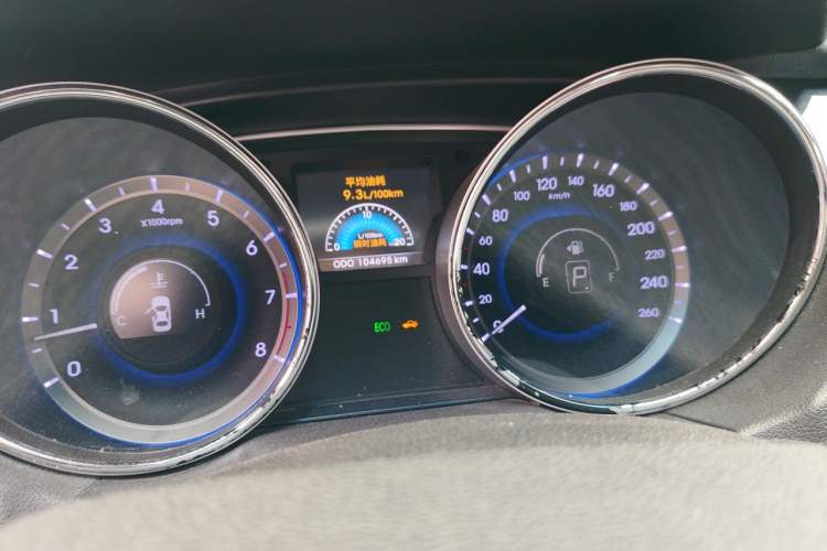 Used Hyundai Sonata 2013 2.4L Automatic Leading Edition China IV Standard Odometer Close Up