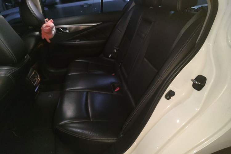 Used Infiniti Q50L 2016 2.0T Enjoyment Edition
