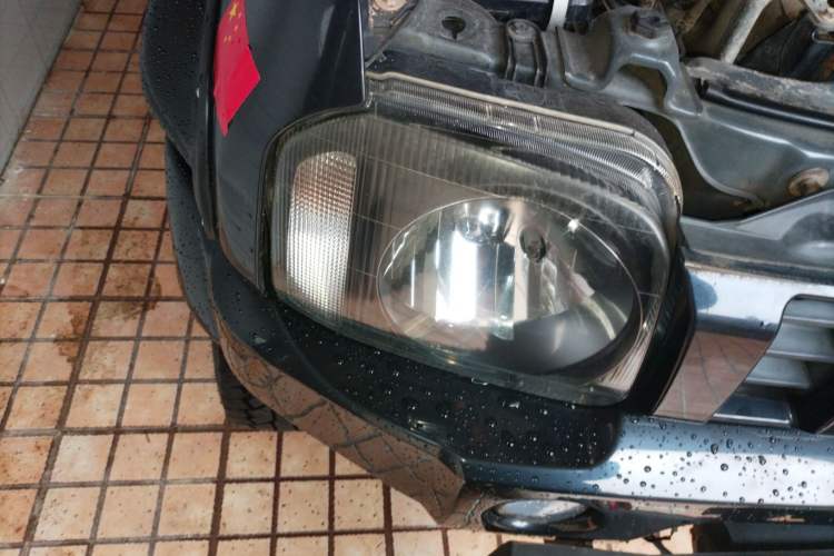 Used Suzuki Jimny 2012 1.3 AT JLX Right Front Headlight