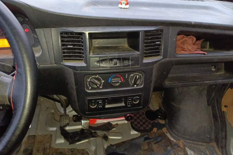 Used Wuling Zhiguang 2013 1.0L Practical Version