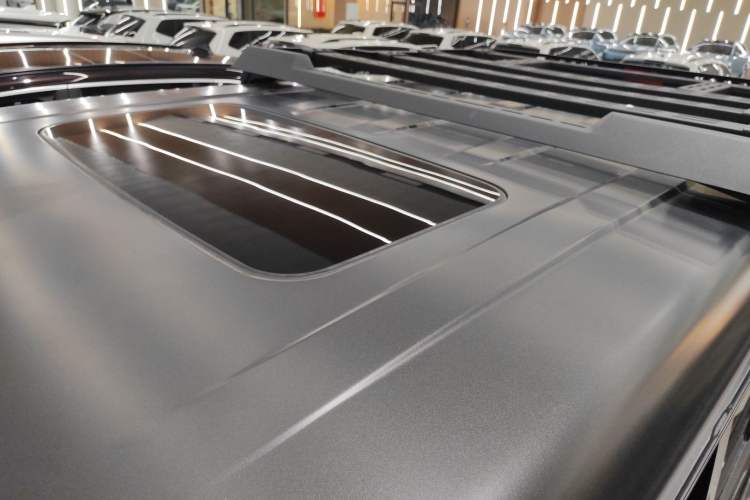 Used 212 T01 2024 2.0T Explorer
