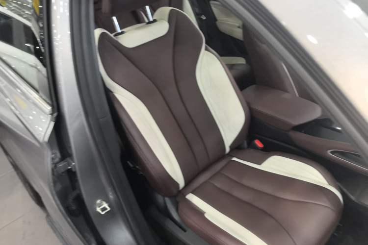 Used Geely Auto Monjaro L 2024 2.0TD DCT EVO Two-Wheel Drive Prestige Version