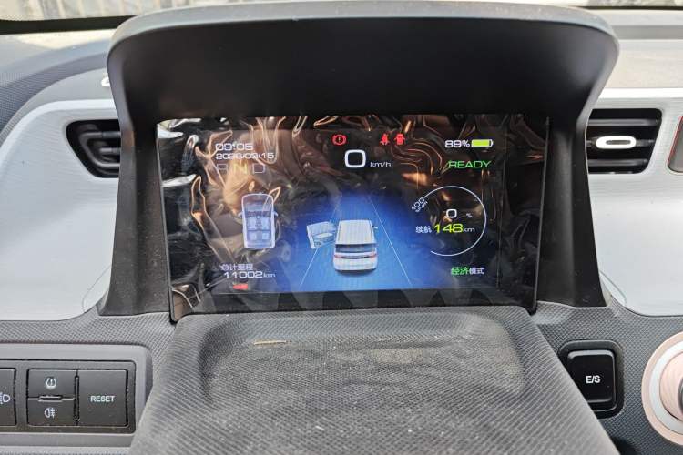 Used Wuling Hongguang MINIEV 2022 Macaron Premium Model – Lithium Ternary Battery