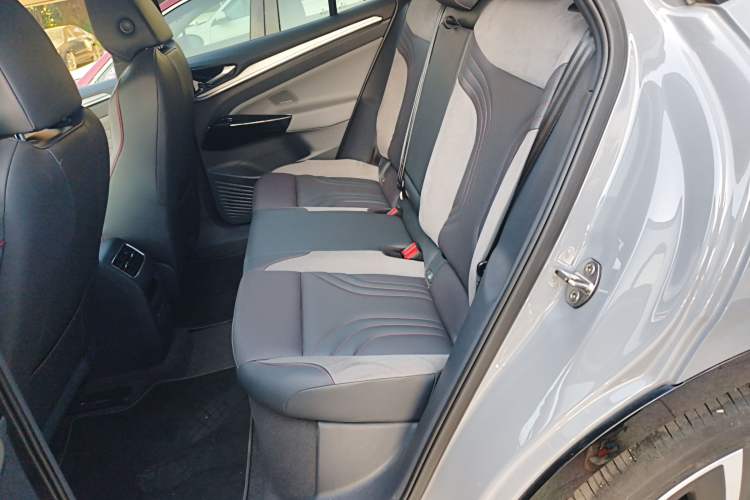 Used Volkswagen ID.4 CROZZ 2022 Long-Range PURE+ Edition
