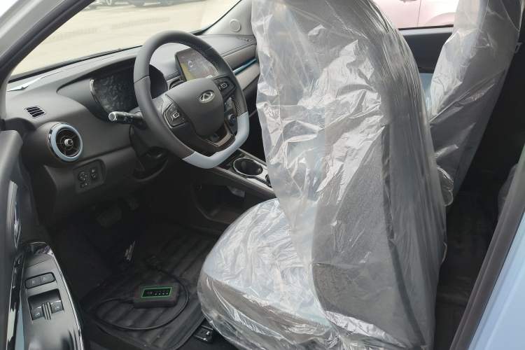 Used Chery QQ Little Ant 2024 Edition Youth Version 251km True Love Edition 25.05 kWh Left Front Seat