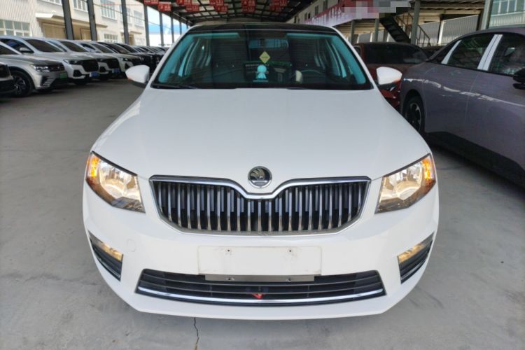 Used Skoda Octavia 2016 1.6L Automatic Smart Drive Edition
