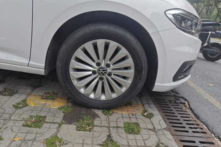 Used Volkswagen Lavida 2021 1.5L Automatic Comfort Edition