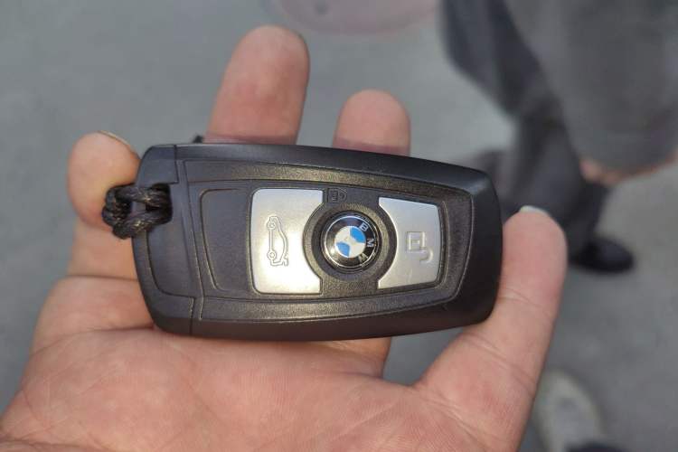 Used BMW 3 Series 2015 320Li Fashion Model
