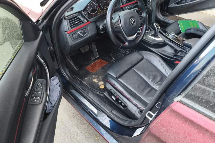 Used BMW 3 Series 2013 320i Sport Design Package Driver Seat