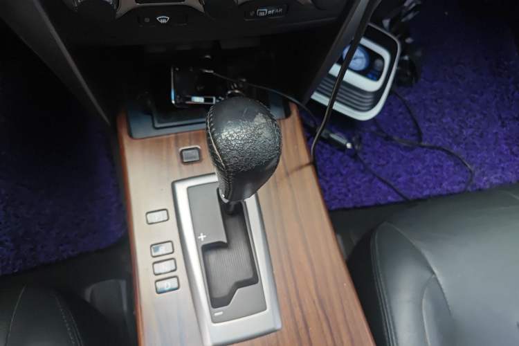 Used Nissan Teana 2008 Duke 2.5L XV Luxury Edition Gear Lever