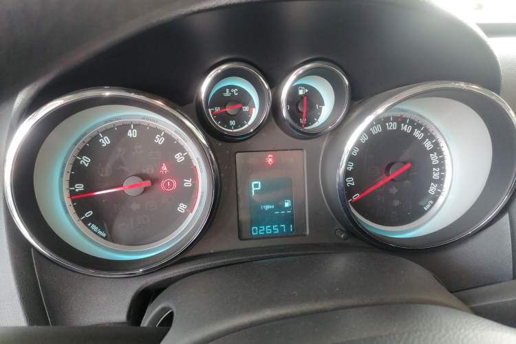 Used Buick GT 2014 XT 1.6L Automatic Fashion Edition