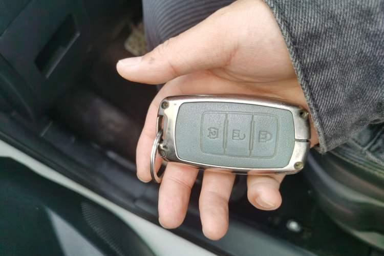 Used Dongfeng Fengon 580 2016 Revised Version 1.5T CVT Luxury Edition