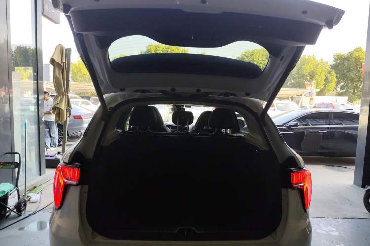 Used Lynk & Co 01 2019 2.0T Two-Wheel-Drive Pro Version China V Standard