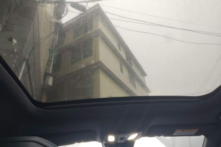 Used CHANGAN UNI-V 2022 1.5T Prestige Version
