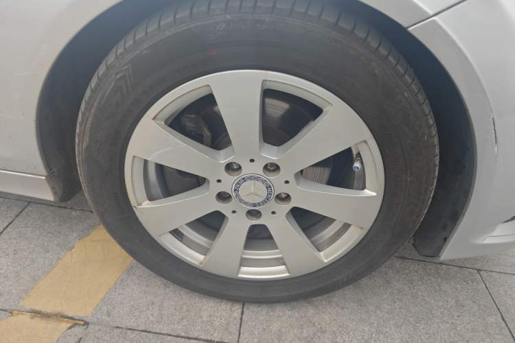 Used Mercedes-Benz C-Class 2011 C 180K Classic model