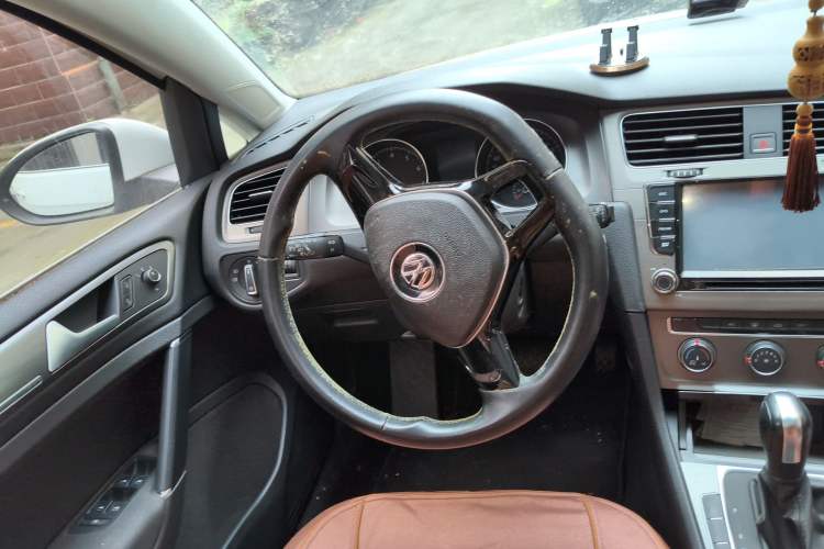 Used Volkswagen Golf 2014 1.6L Automatic Comfort Model
