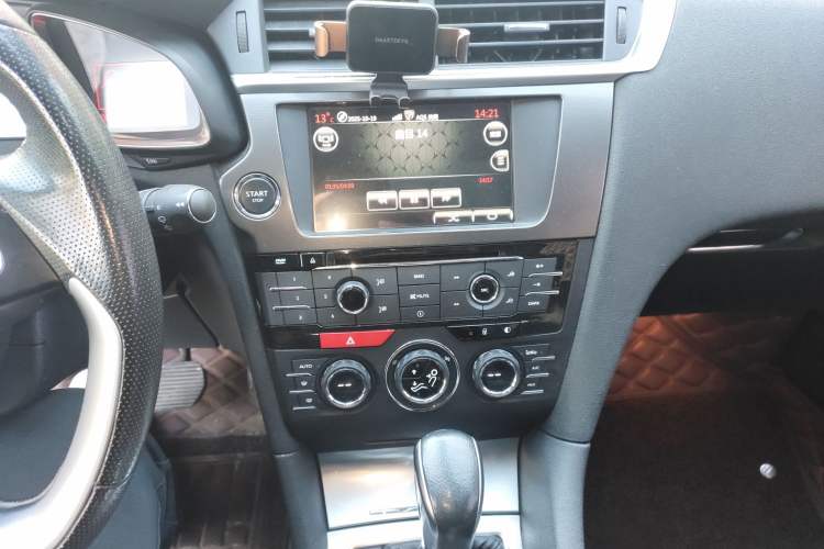 Used DS 6 2016 1.6T Luxury Edition THP160 Audio And AC Panel