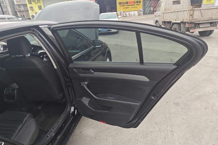 Used Volkswagen Magotan 2020 280TSI DSG Comfort Edition
