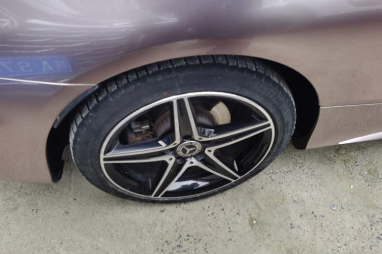 Used Mercedes-Benz C-Class 2017 Facelift C 200 Coupe
