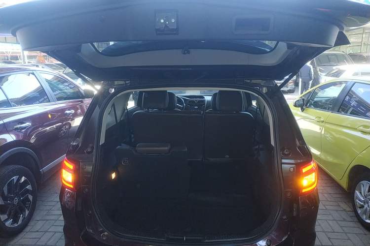 Used Haima Fumei F7 2017 1.5T 7-Seater Automatic Standard Edition