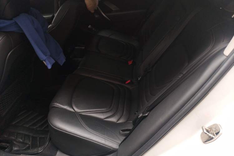 Used DS 6 2014 1.6T Luxury Edition THP160 Left Rear Seat