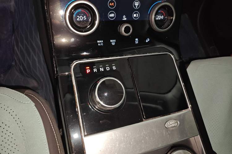 Used Land Rover Range Velar 2020 P250 Gear Lever