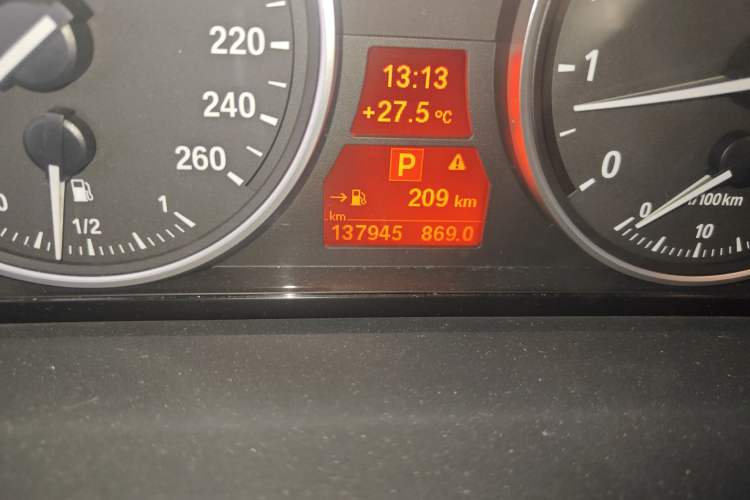 Used BMW 5 Series 2010 523Li Luxury Model Odometer Close Up