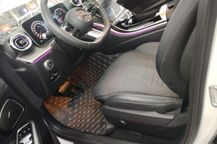 Used Mercedes-Benz C-Class 2023 C 260 L Sport Edition Left Front Seat