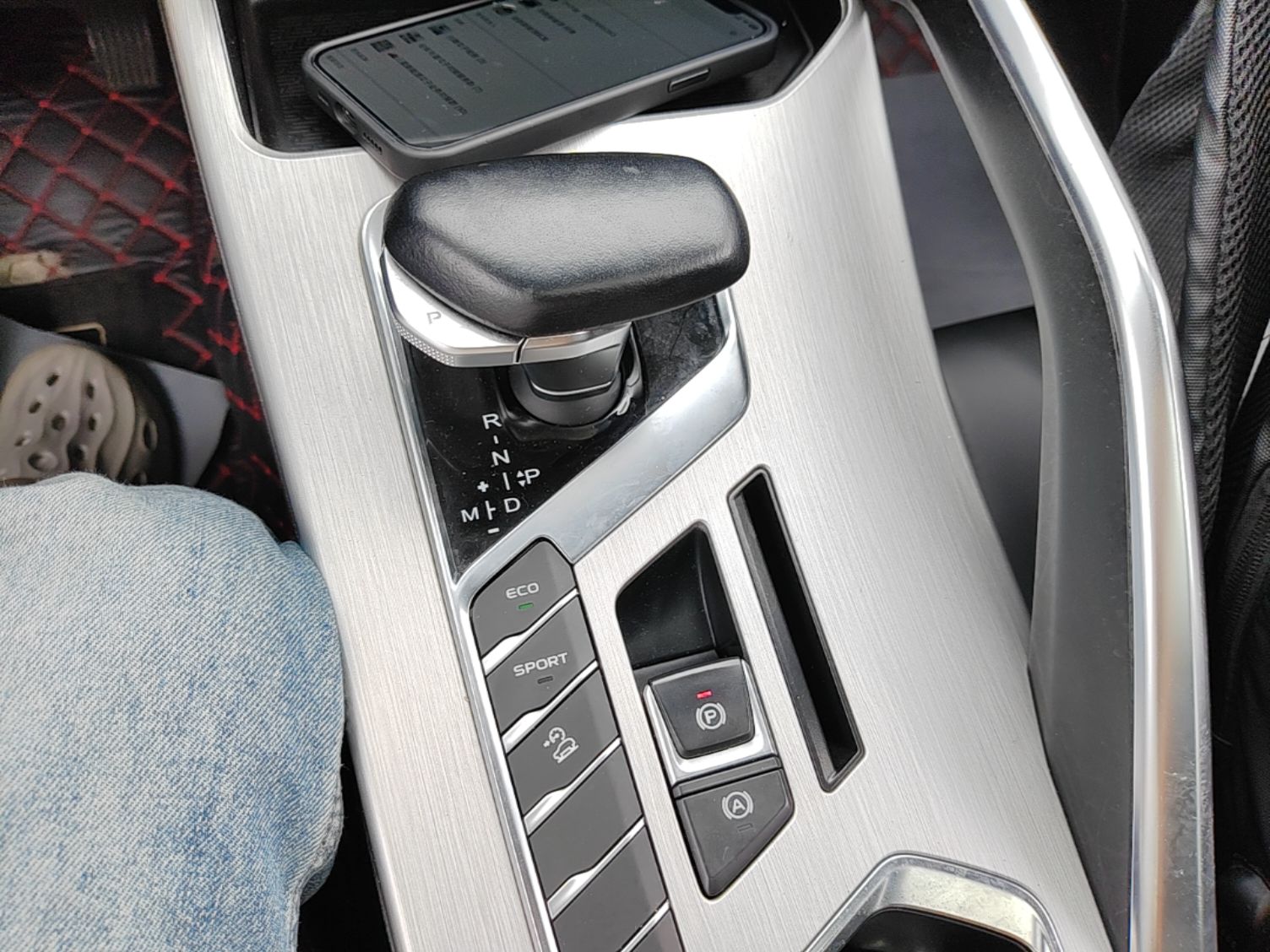 Geely Auto Coolray 2021 1.4T DCT Diamond Edition — снимка 16
