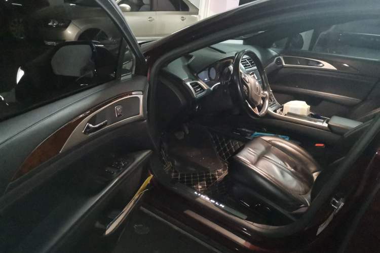 Used Lincoln MKZ 2017 2.0T Luxury Edition
