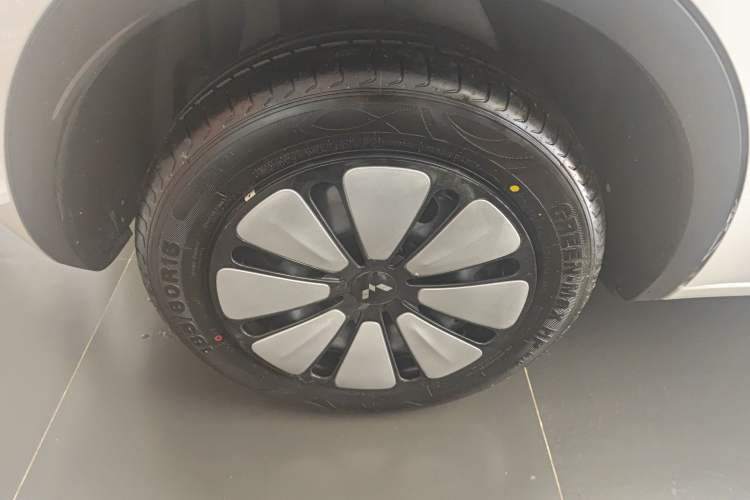 Used Wuling Bingo 2025 333 km Enjoyment Version Right Rear Wheel Hub