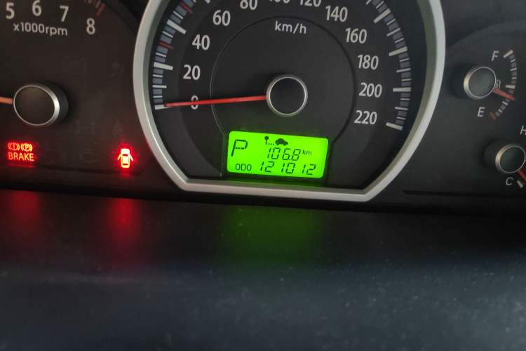 Used Kia Sportage 2012 2.0L Automatic Two-Wheel Drive GLS Odometer Close Up