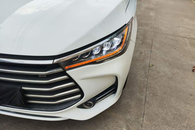 Used BYD Song MAX 2017 1.5T Manual Smart Connect Luxury 7-Seater
