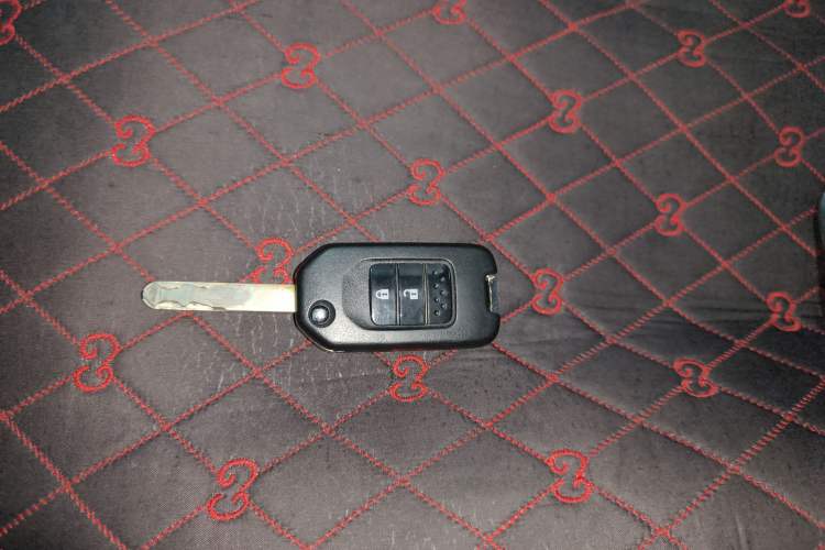 Used Honda Vezel 2020 1.5L CVT Pioneer Edition
