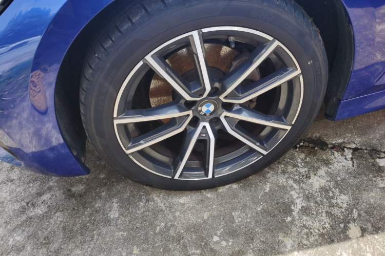 Used BMW 3 Series 2020 Restyled 325Li M Sport Package Exterior 2