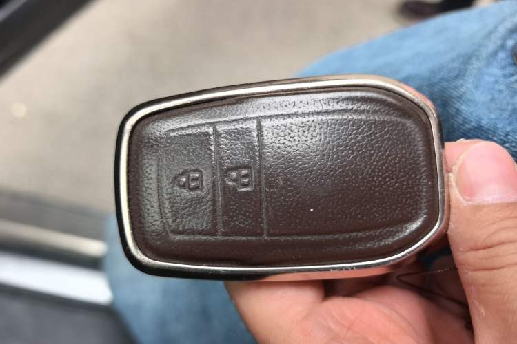 Used Toyota Highlander 2021 2.0T Four-Wheel Drive Knight Edition 7 Seats Vehicle Key