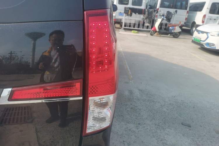 Used FORTHING Lingzhi PLUS 2021 2.0L Manual Comfort Version 7 Seats