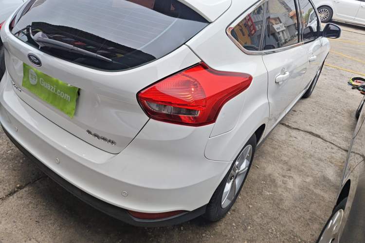 Used Ford Focus 2017 Hatchback 1.6L Automatic Comfort Plus SmartDrive Edition Right Rear Taillight