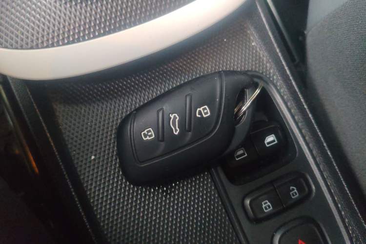 Used Roewe Clever 2022 311km QiQi BoBo Edition
