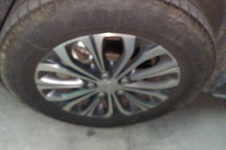 Used Buick GL8 2023 Land Executive Class Deluxe Model