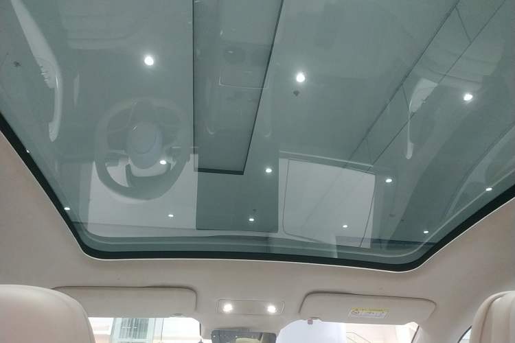 Used Hima Luxeed R7 2025 Range-Extended Version 251 km Max