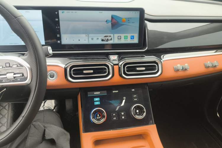 Used JETOUR Shanhai L7 2024 1.5T 120 km MAX+ 5-seater Audio And AC Panel