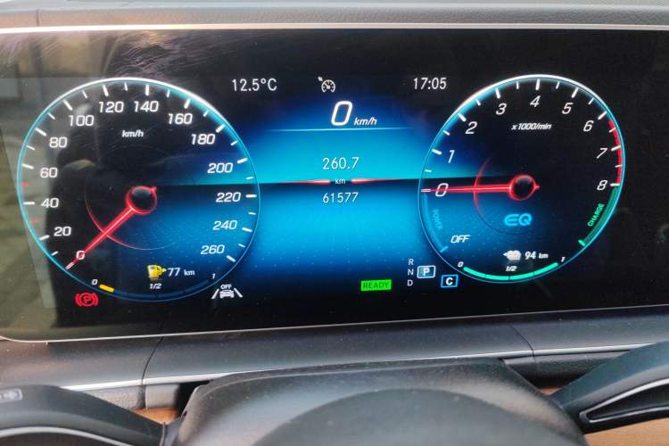 Used Mercedes-Benz GLE New Energy 2022 GLE 350 e 4MATIC Odometer Close Up