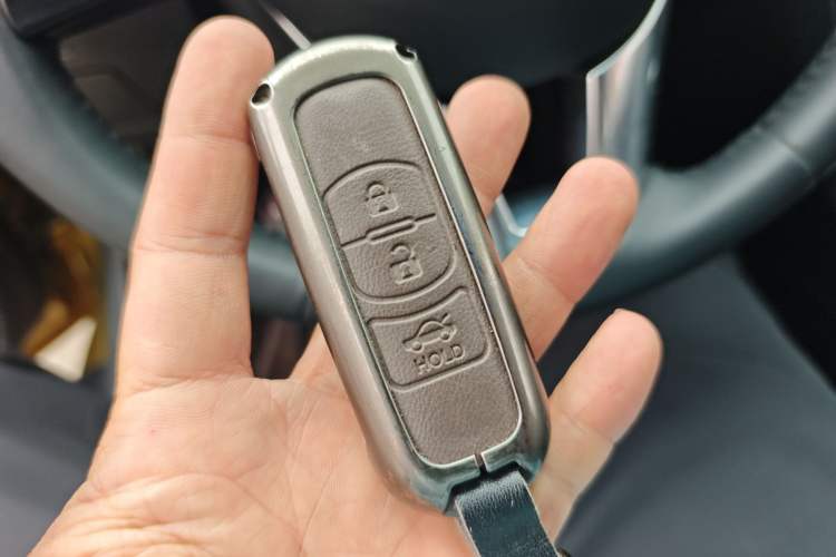 Used Mazda Atenza 2014 2.5L Blue Sky Prestige Edition
